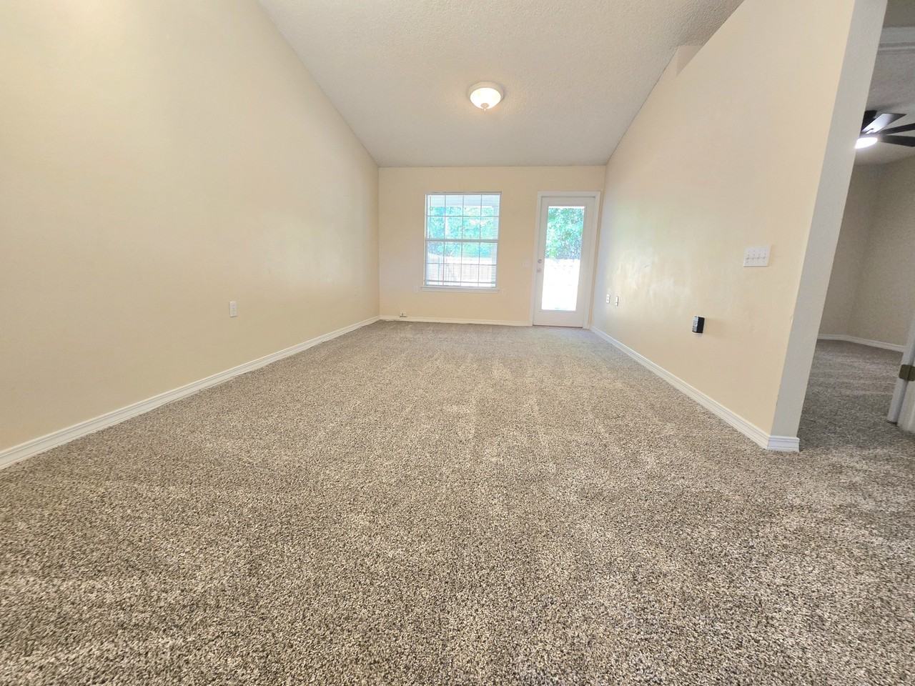 9580 Cobblebrook Dr - Photo 2 of 17
