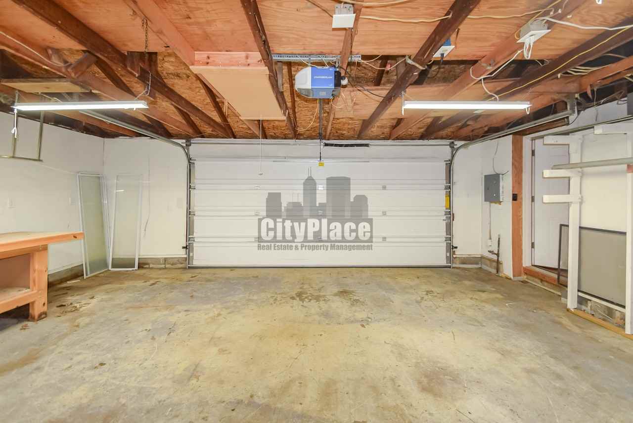 11011 Broadway St - Photo 7 of 30