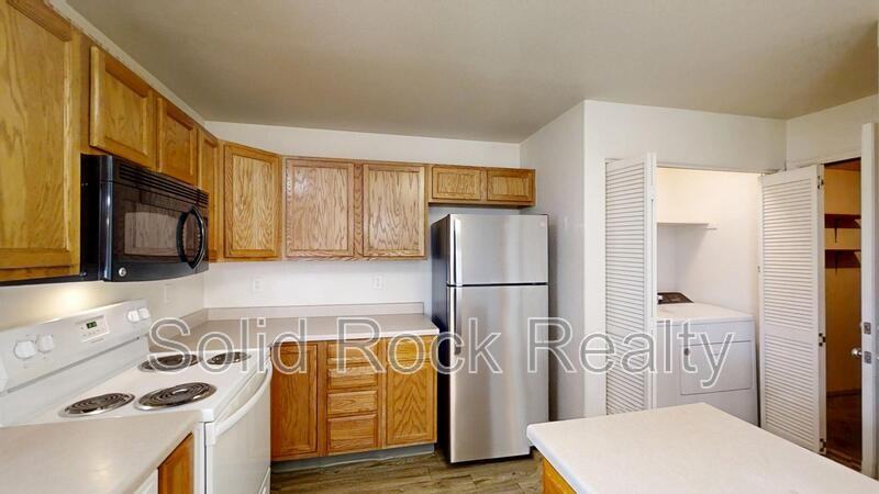 4950 Universal Hts - Photo 6 of 17