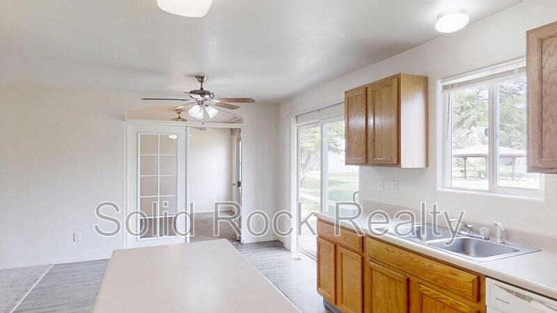 4950 Universal Hts - Photo 7 of 17