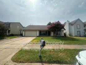 3812 S Dogwood Ave - Photo 1 of 1