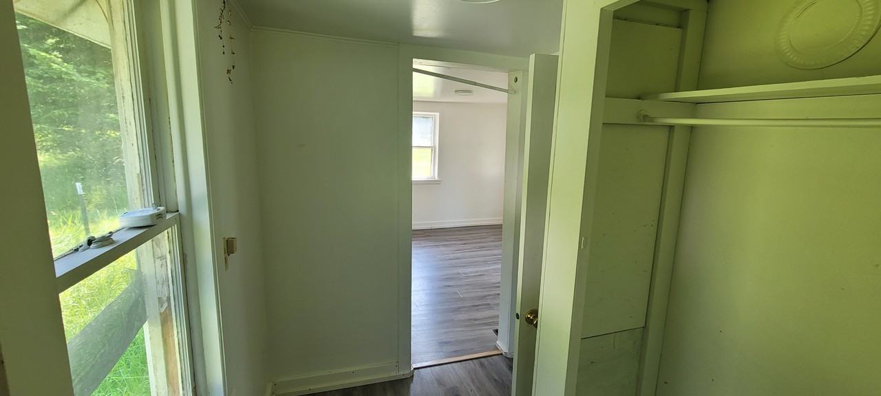 136 Krause Ln - Photo 3 of 10