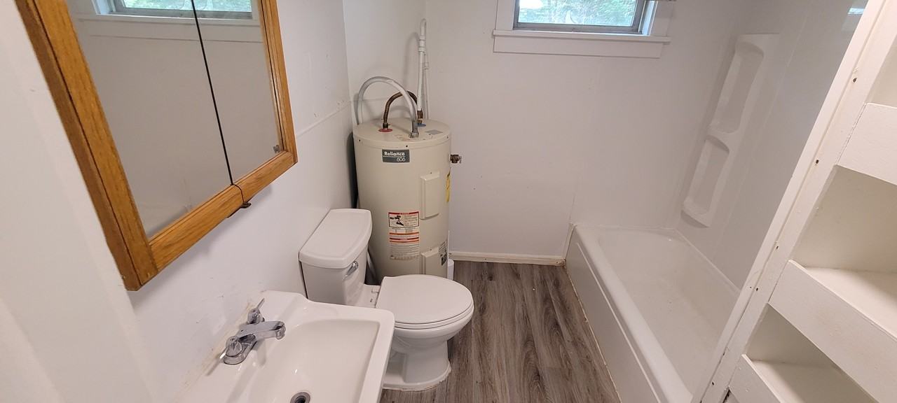 136 Krause Ln - Photo 4 of 10