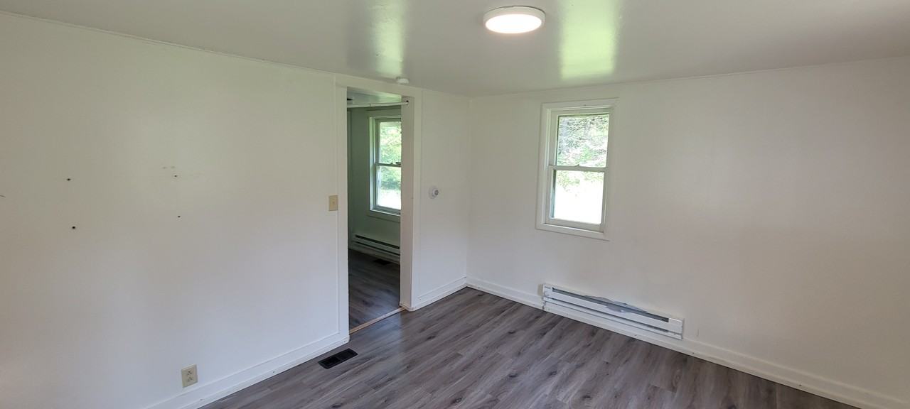 136 Krause Ln - Photo 7 of 10