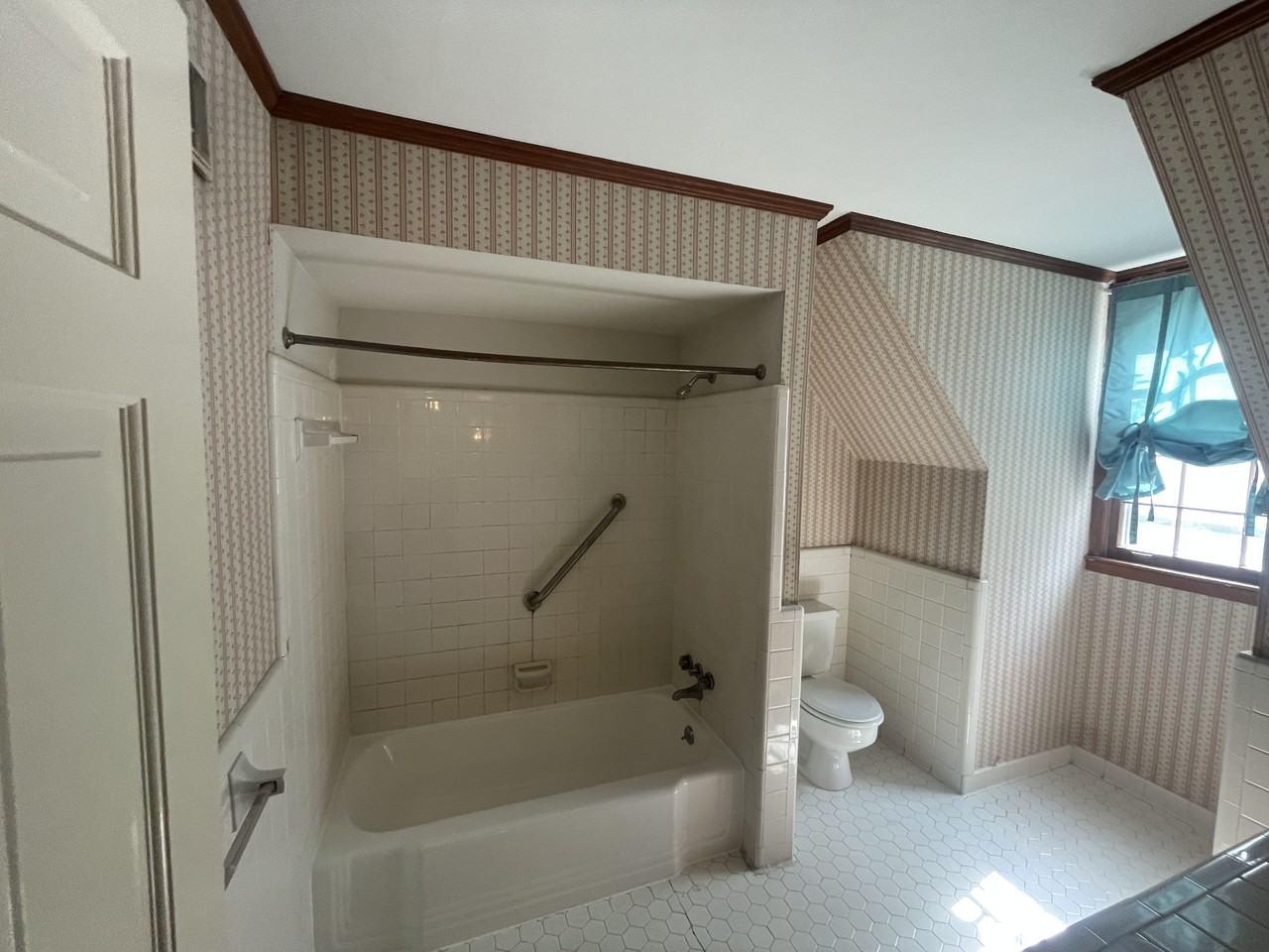 3257 Clarke Rd - Photo 7 of 9