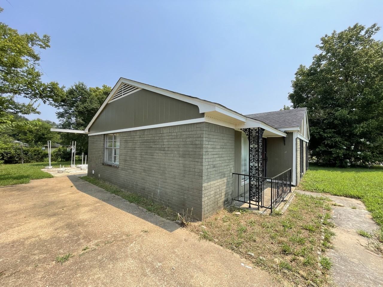 3718 Canary Cv W - Photo 2 of 10