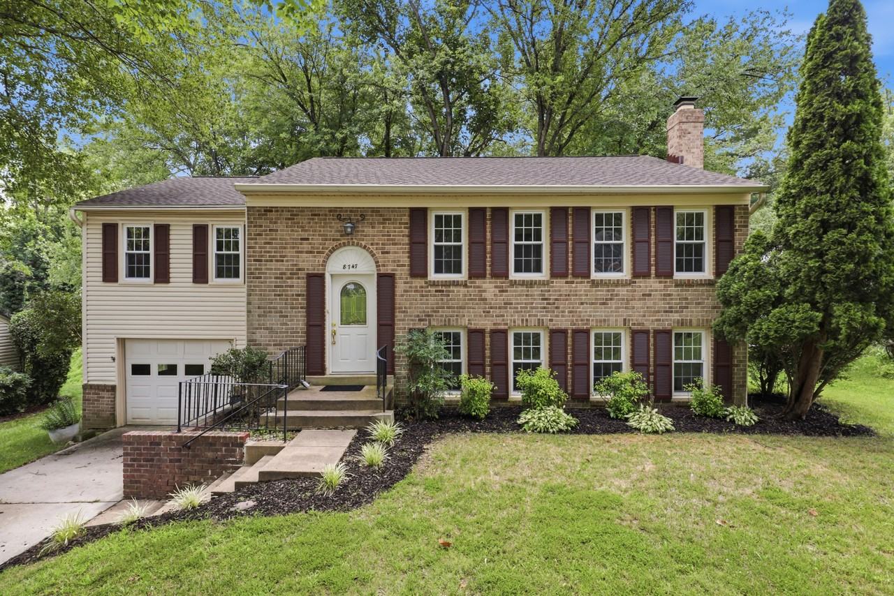 8747 Arley Dr - Photo 3 of 47