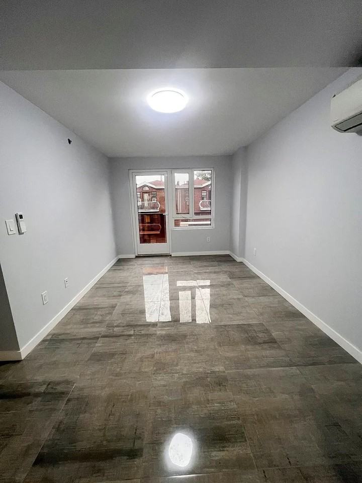 4006 68th St - Photo 5 of 5