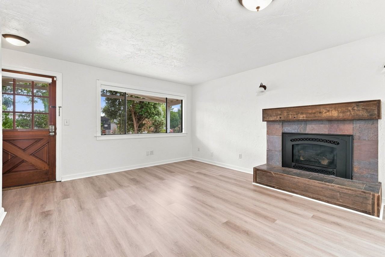 336 Wilkes Cir - Photo 7 of 36