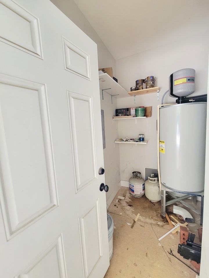 1433 Garner Rd - Photo 2 of 50