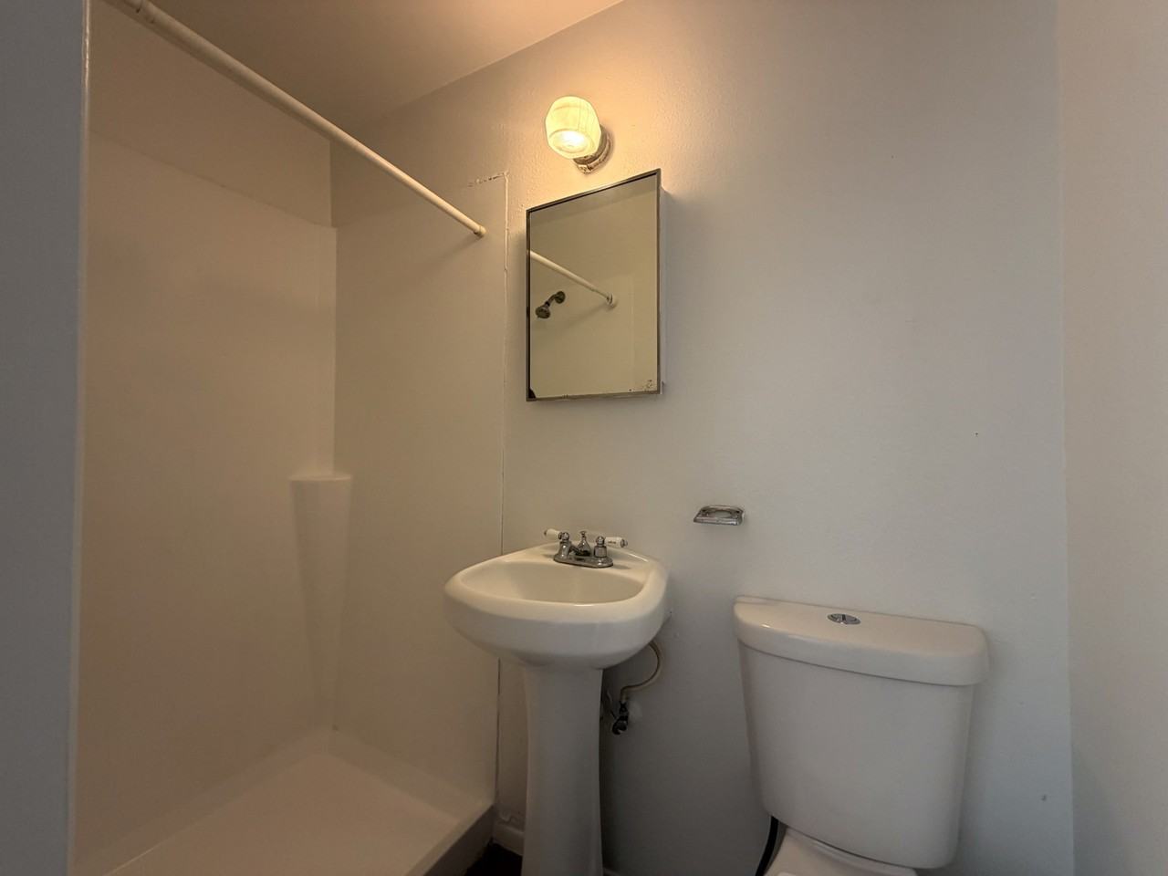 1515 Copper Ave Ne - Photo 4 of 10