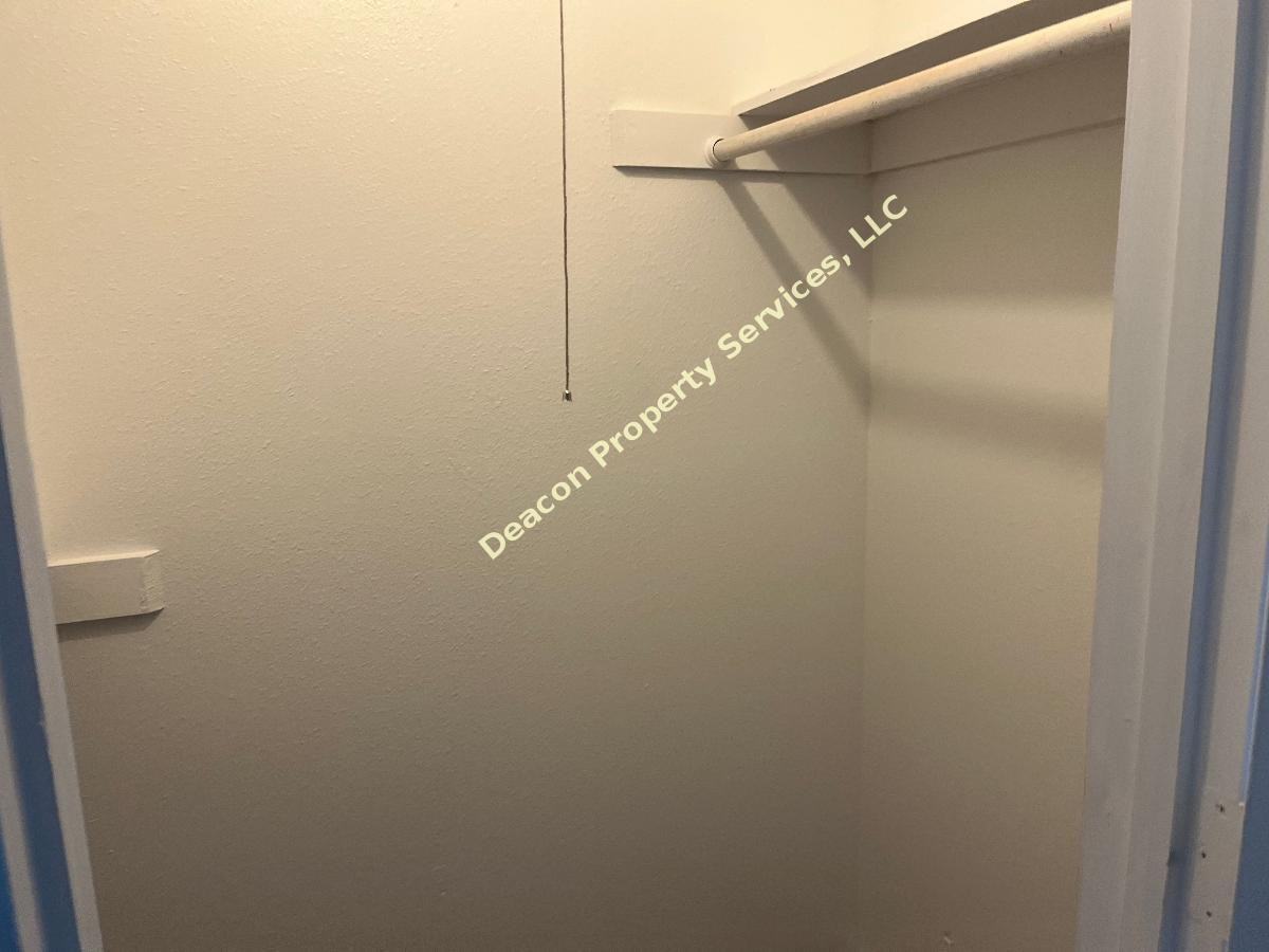 1515 Copper Ave Ne - Photo 5 of 10