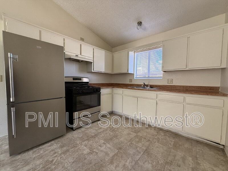 364 Rio Grande Ct #A - Photo 4 of 20