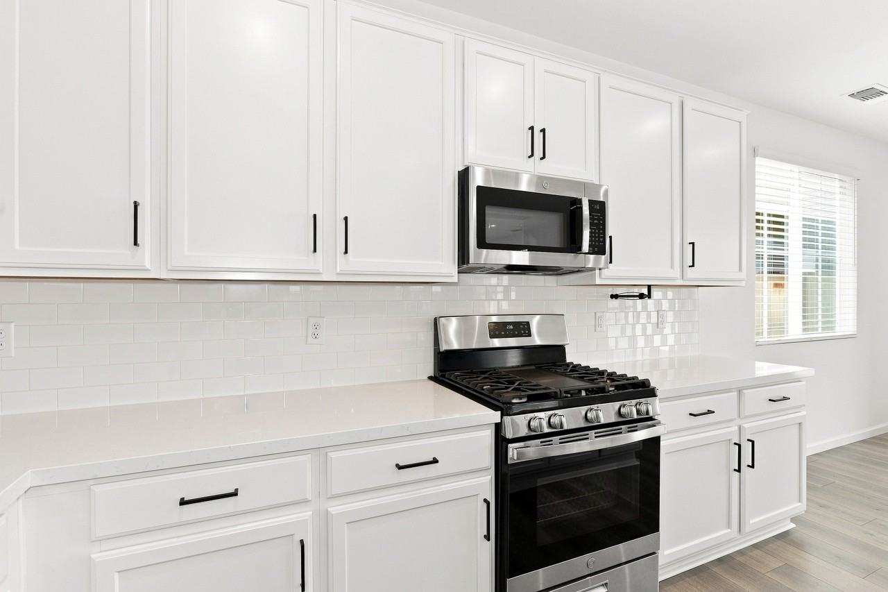 516 Silver Cloud Ct - Photo 7 of 20