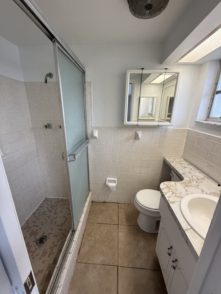 4624 Durney St - Photo 5 of 20