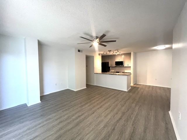4107 Chatham Oak Ct - Photo 5 of 20