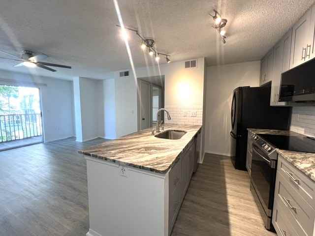 4107 Chatham Oak Ct - Photo 6 of 20