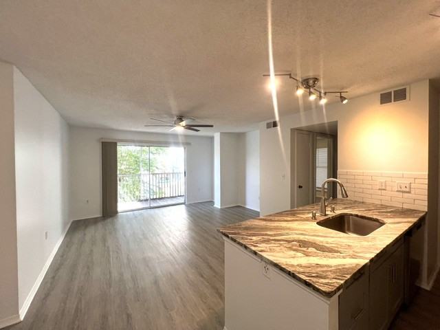 4107 Chatham Oak Ct - Photo 7 of 20