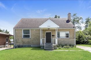3392 Alexis Rd - Photo 1 of 1