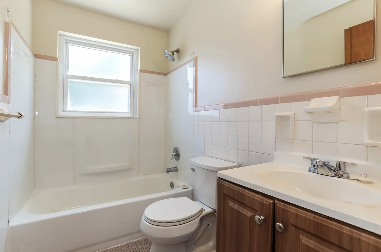 3392 Alexis Rd - Photo 4 of 6