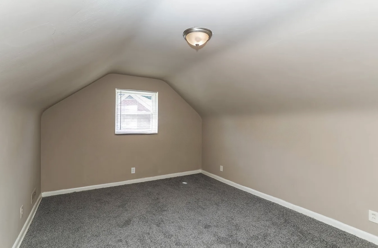 3392 Alexis Rd - Photo 5 of 6
