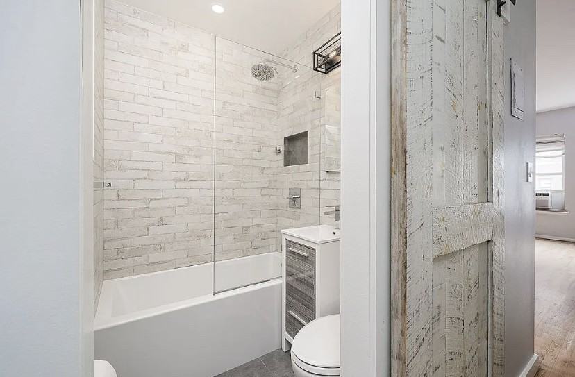 152 E 83rd St #5D - Photo 6 of 7