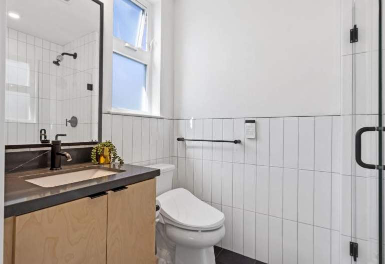 202 Panetta Ave #1 - Photo 4 of 11
