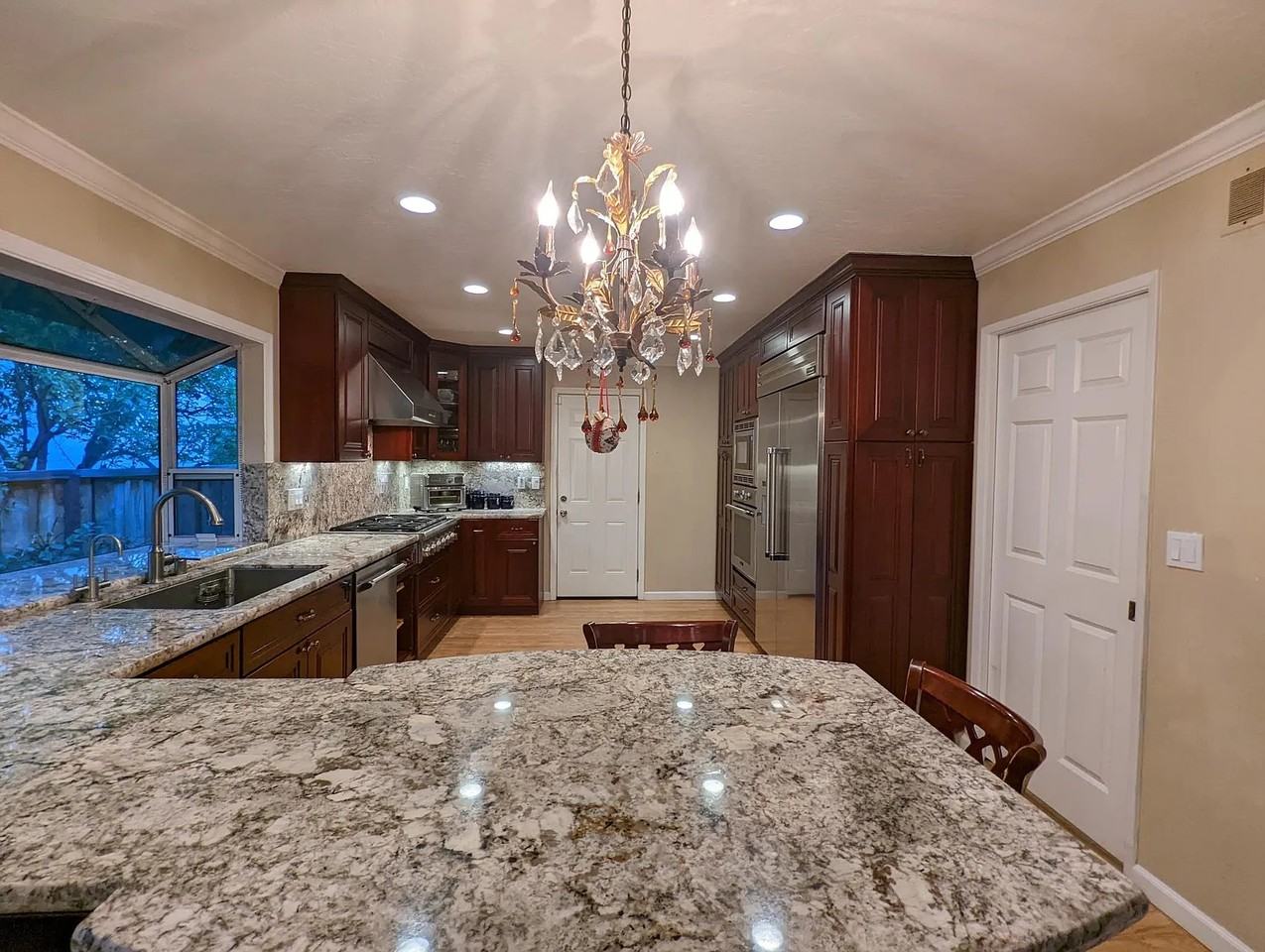 21523 Conradia Ct - Photo 3 of 8