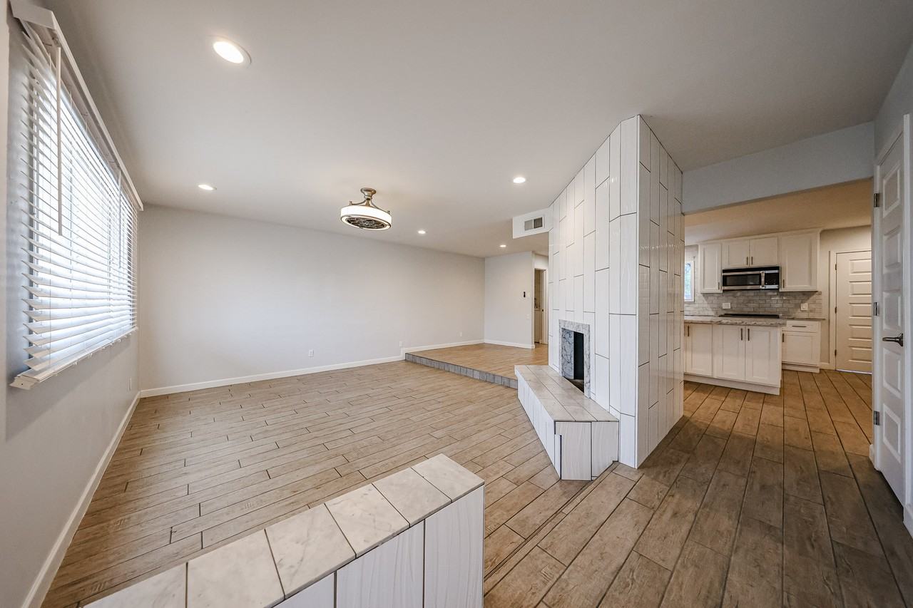 3213 S Albert Ave - Photo 7 of 40