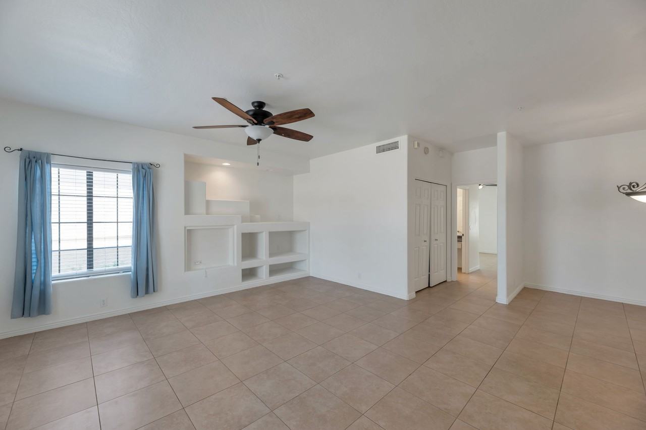 9253 N Firebrick Dr #108 - Photo 4 of 14