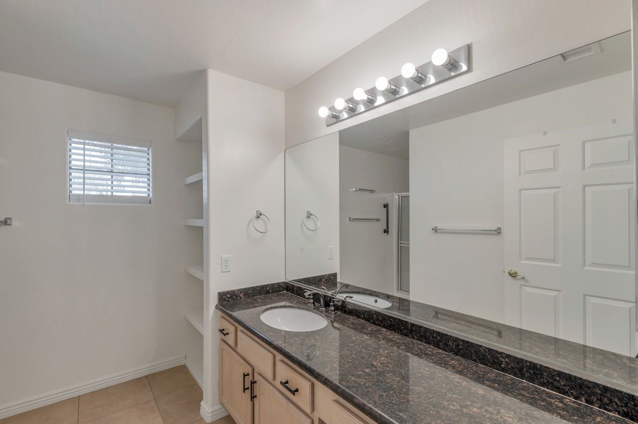 9253 N Firebrick Dr #108 - Photo 7 of 14
