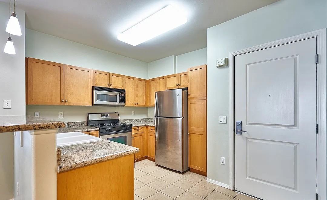 100 S Alameda St #333 - Photo 6 of 25