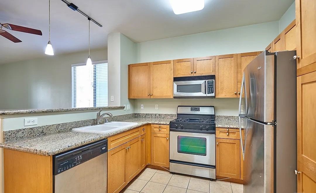 100 S Alameda St #333 - Photo 7 of 25