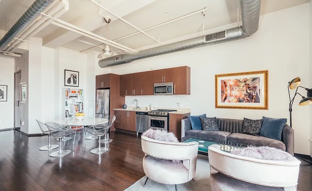 1645 Vine St #901 - Photo 7 of 26
