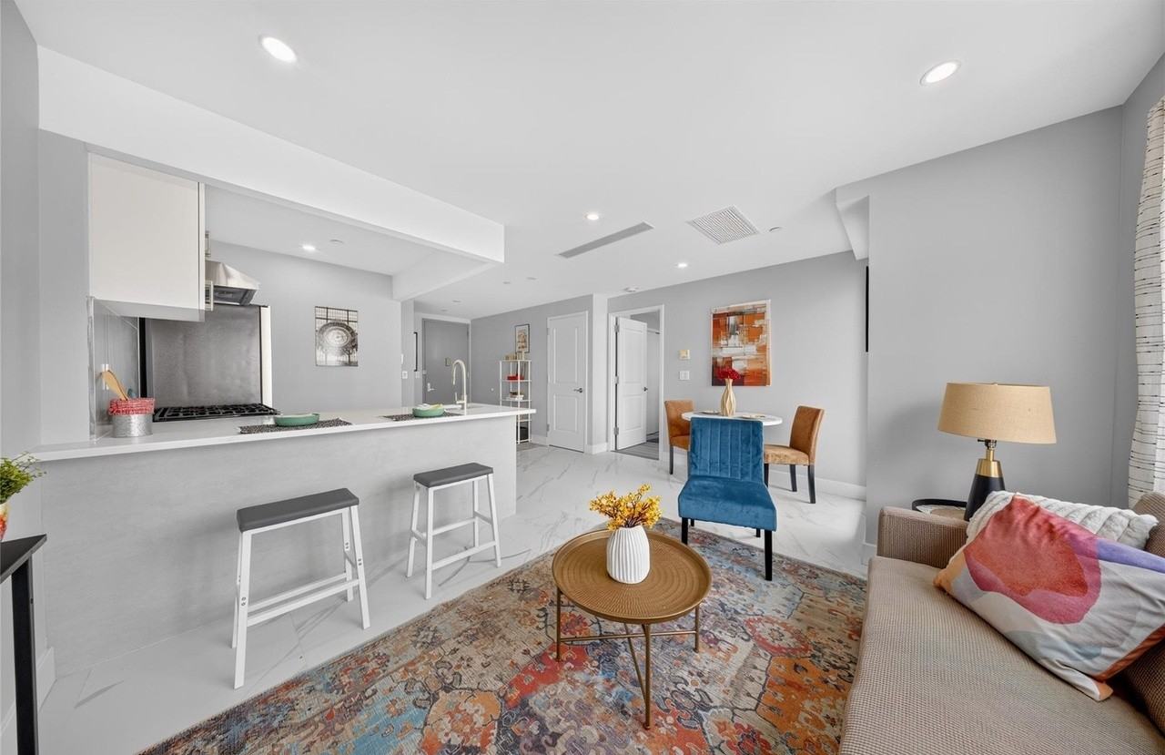 643 5th Ave #6B - Photo 2 of 11