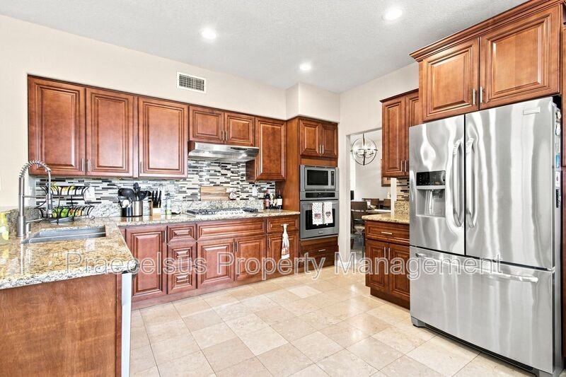 2336 Spanish Bay Rd - Photo 5 of 17