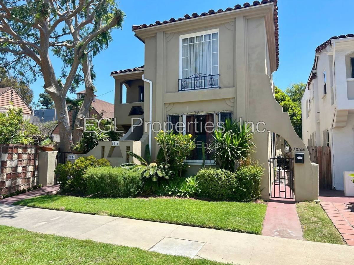 1016 1 2 S Crescent Heights Blvd - Photo 2 of 10
