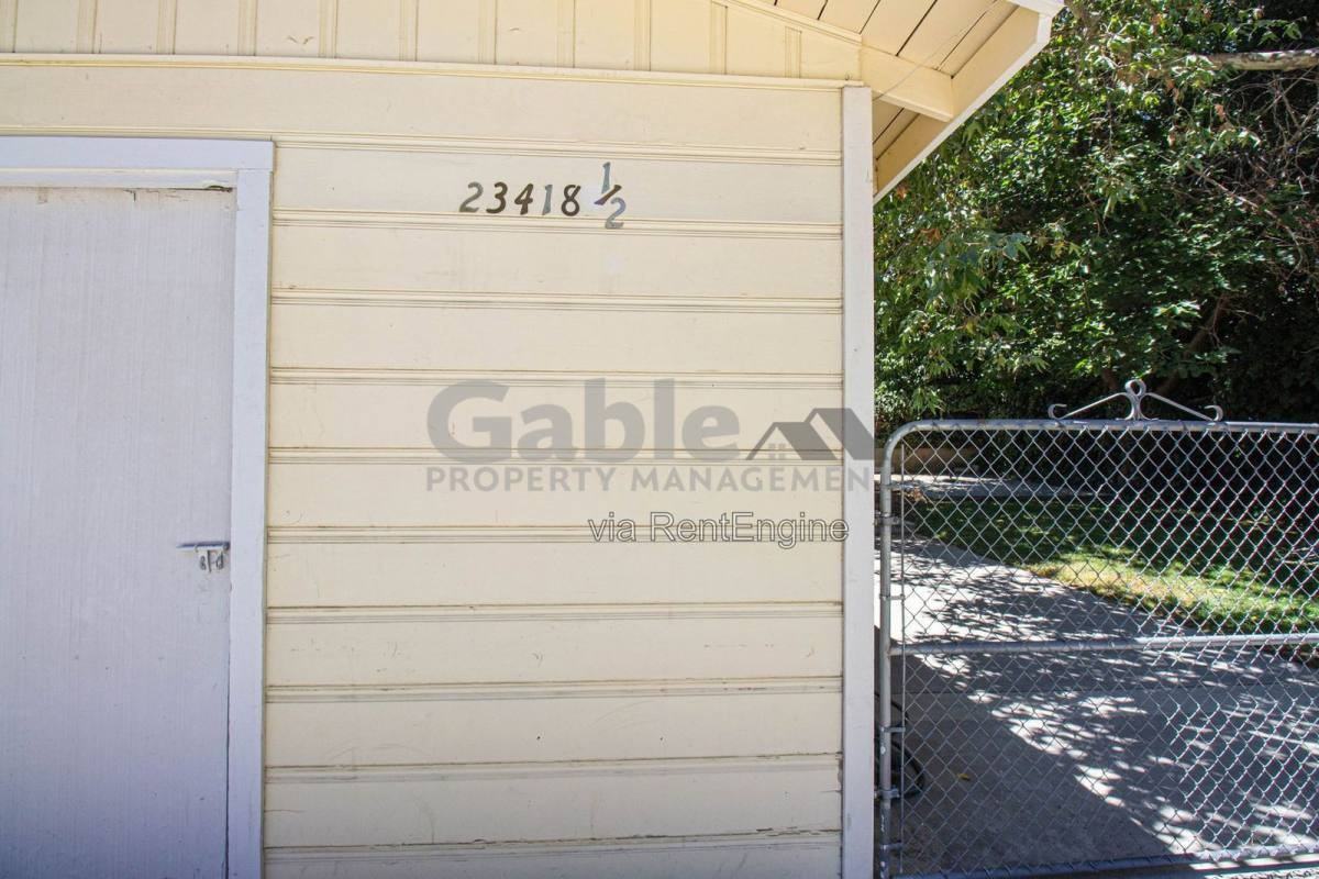 23418 1 2 8th St - Photo 4 of 10