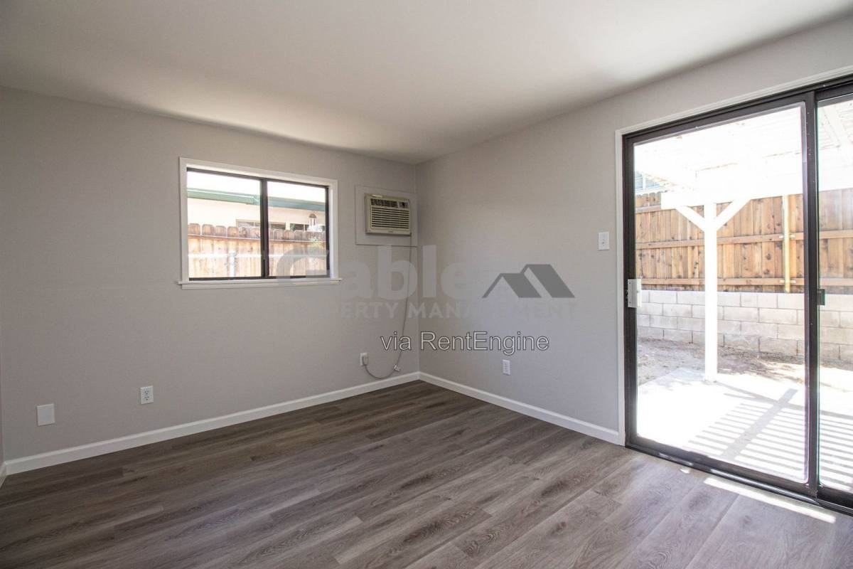 23418 1 2 8th St - Photo 6 of 10