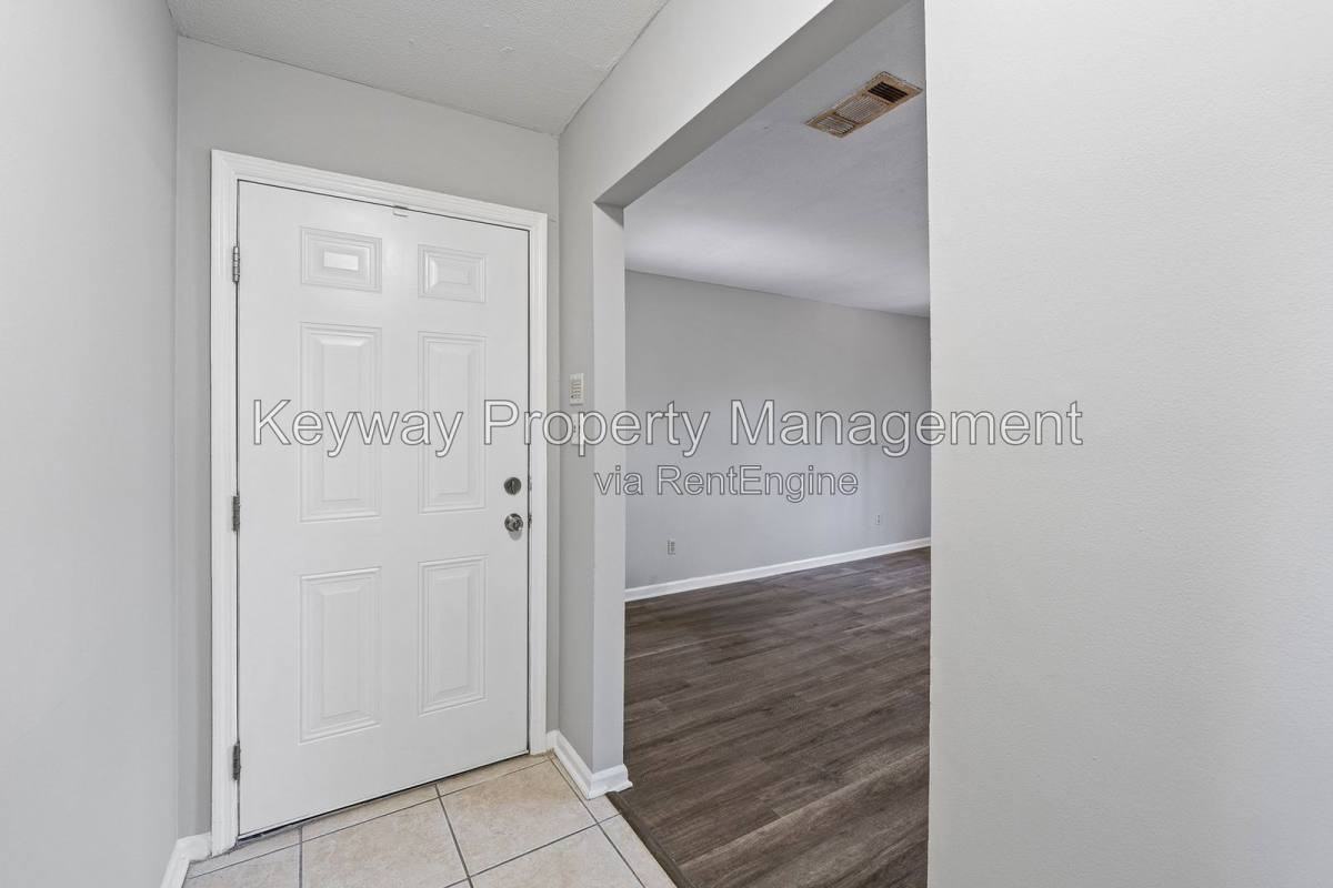 1925 1 2 Wrightsboro Rd #B - Photo 3 of 10