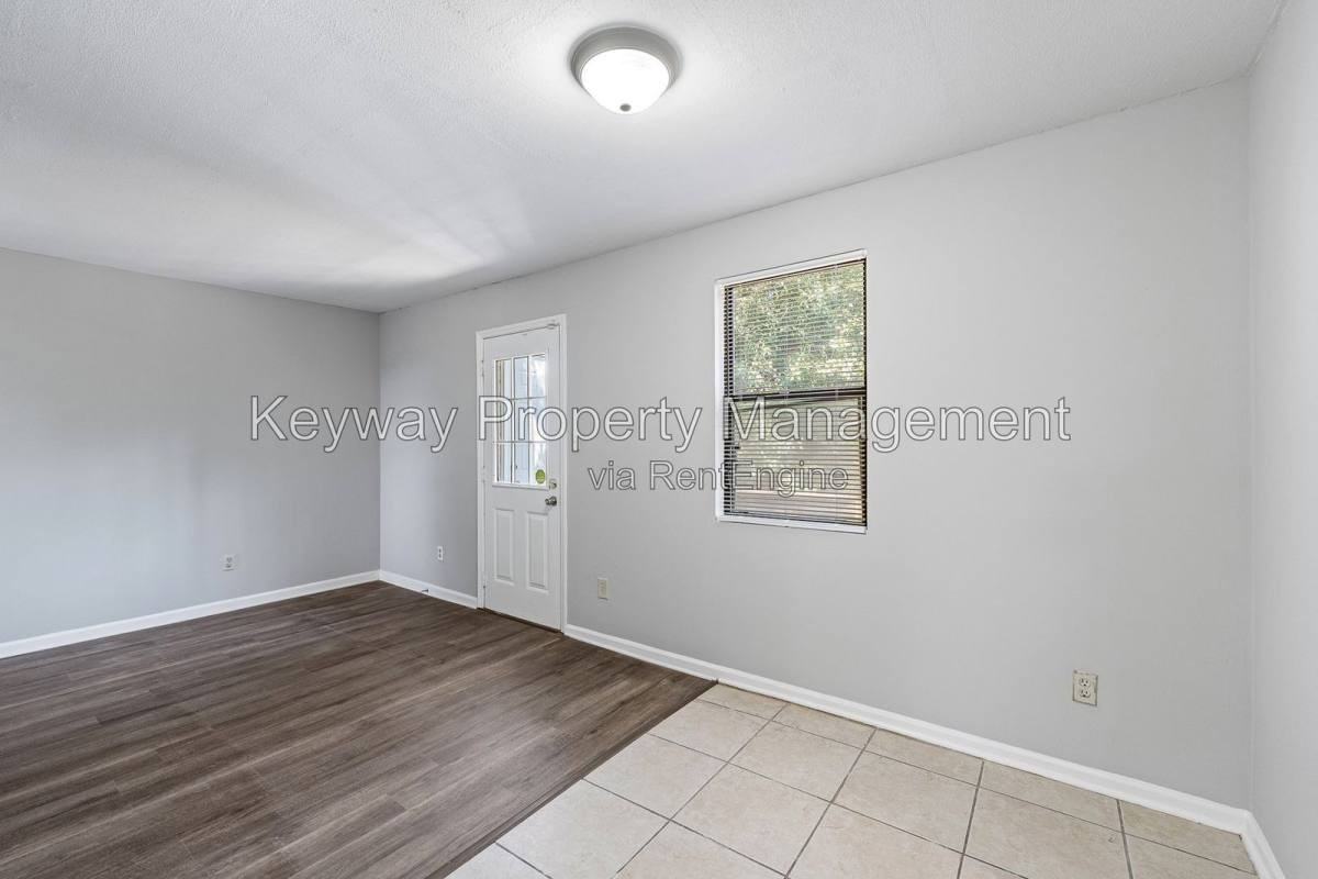 1925 1 2 Wrightsboro Rd #B - Photo 6 of 10