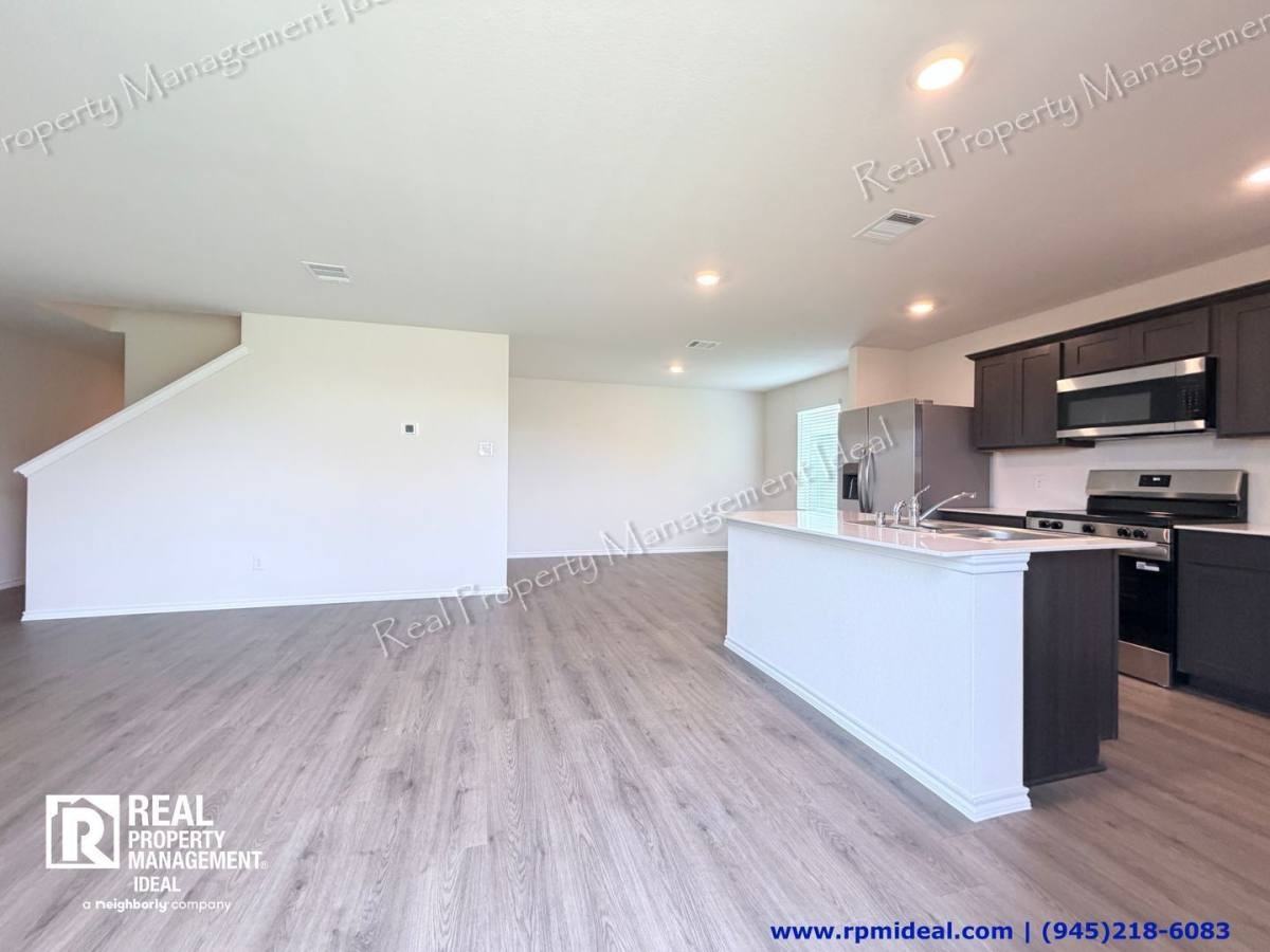 1137 Southfield Dr - Photo 6 of 10
