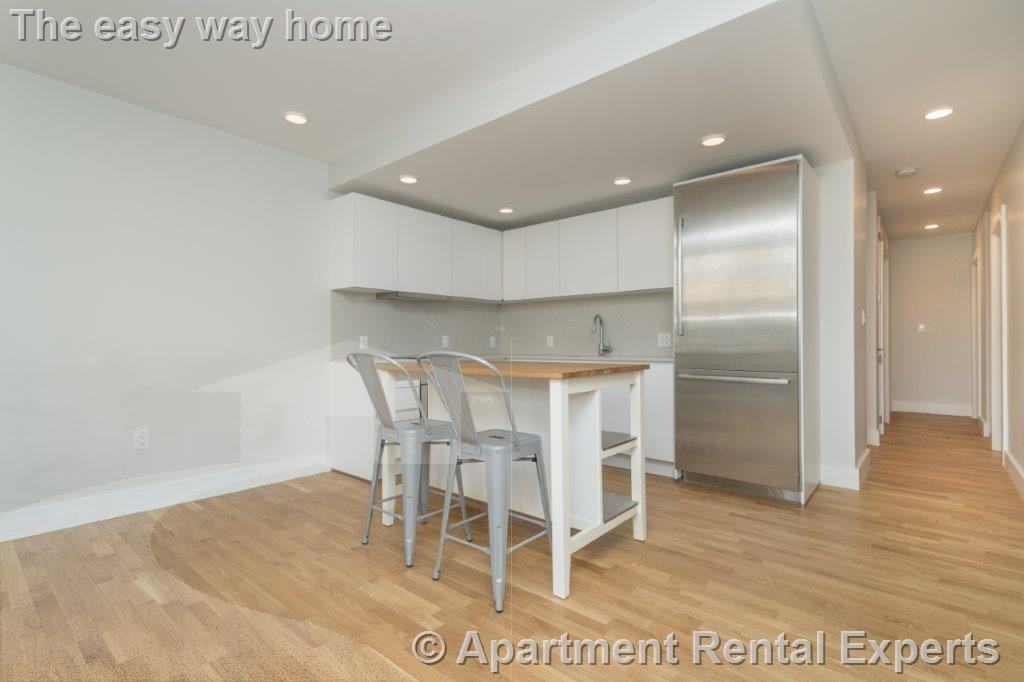 334 Harvard St #C1 - Photo 4 of 16