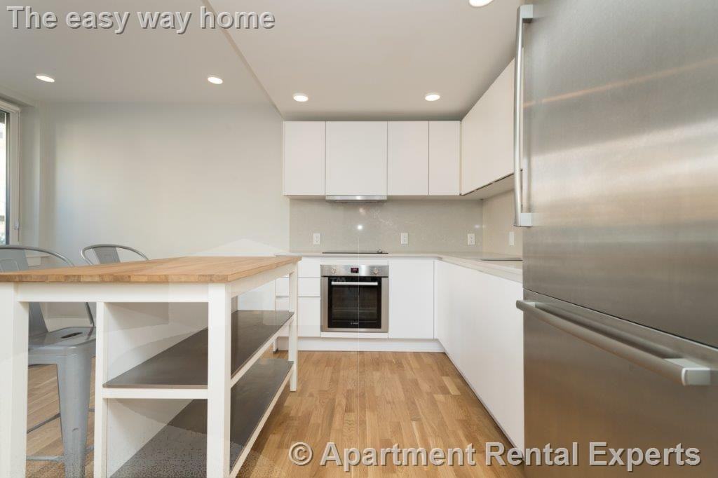 334 Harvard St #C1 - Photo 6 of 16