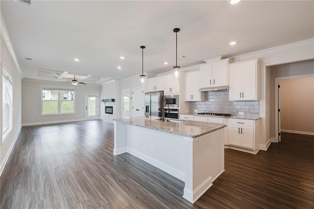 1814 Westfall Lndg - Photo 2 of 18