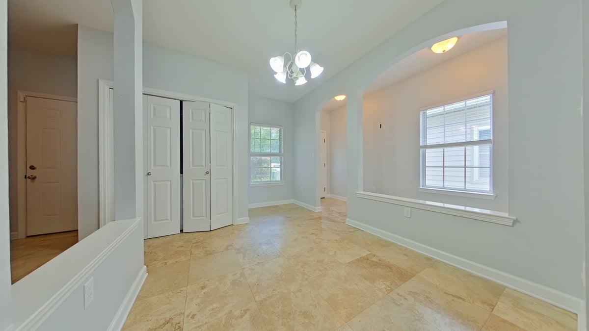 18 Trevor Dr - Photo 5 of 16