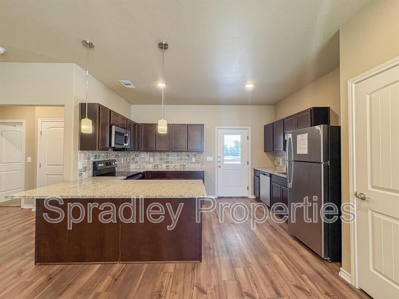 1032 Hibiscus Unit B - Photo 5 of 15