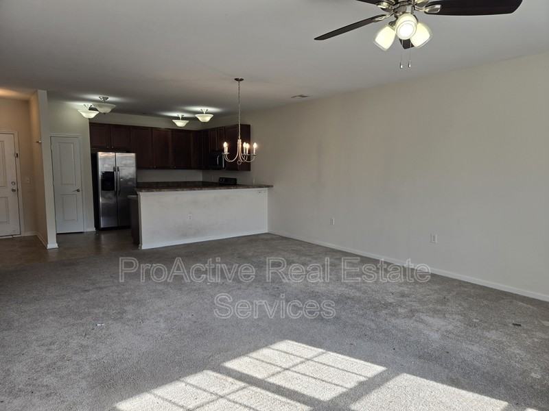 2424 Chancery Ln - Photo 5 of 21