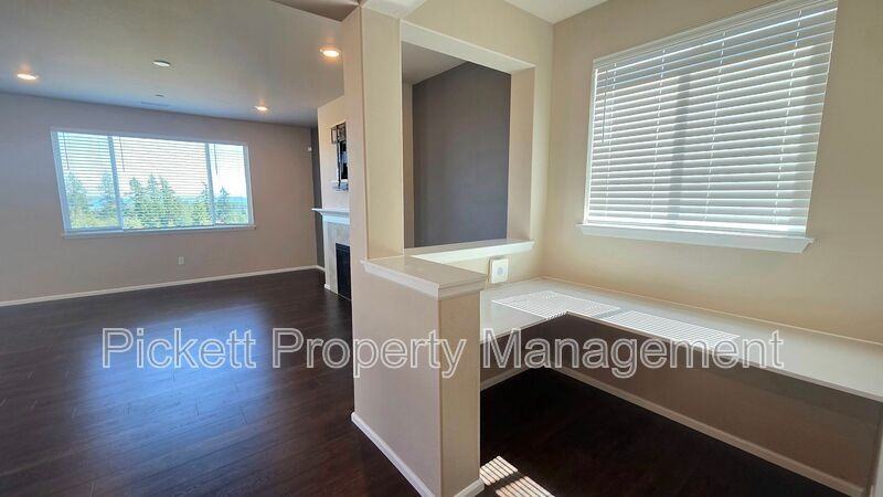 1032 Baker Heights Loop - Photo 6 of 46