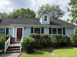 featured image of 117 Rowe Ln #5
